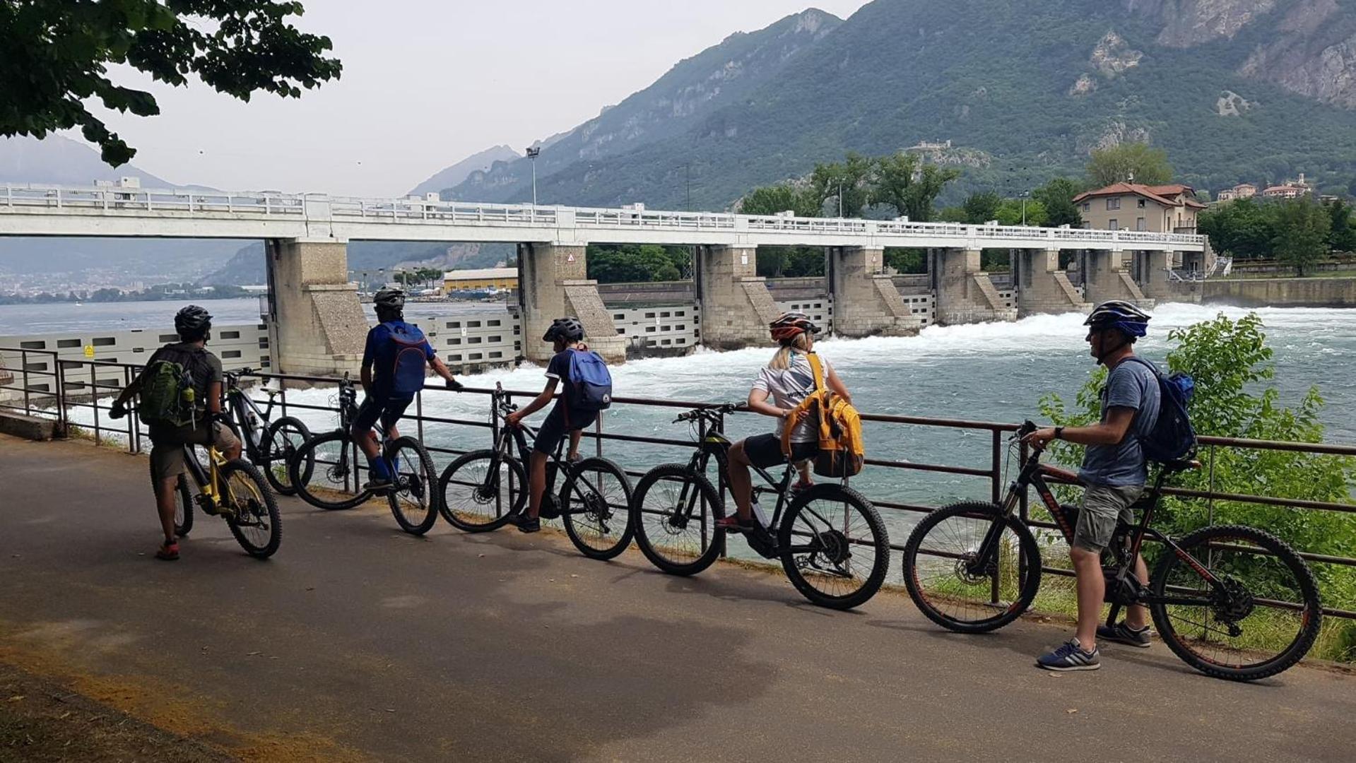 B&Bike Como Lake Castelmarte 外观 照片